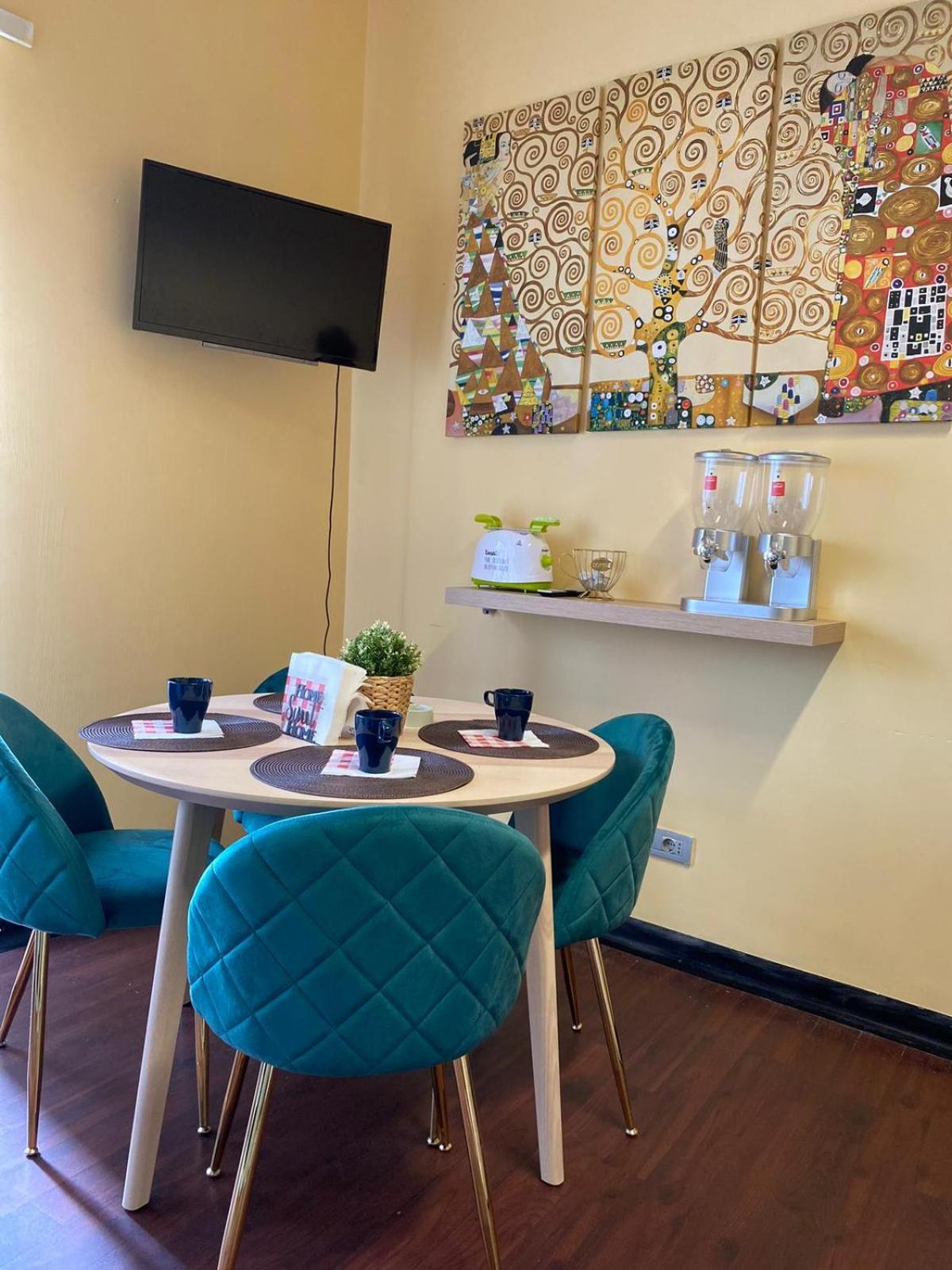 Dr House Luxury Apartment โรม ภายนอก รูปภาพ