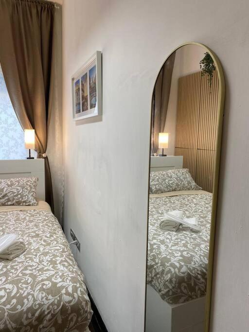Dr House Luxury Apartment โรม ภายนอก รูปภาพ
