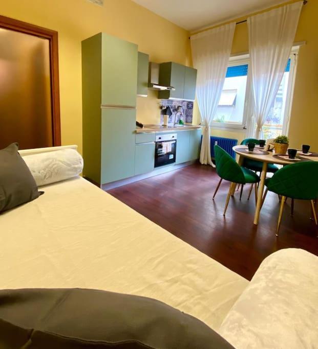 Dr House Luxury Apartment โรม ภายนอก รูปภาพ