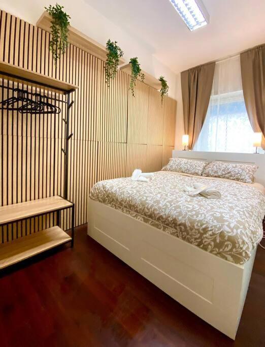 Dr House Luxury Apartment โรม ภายนอก รูปภาพ